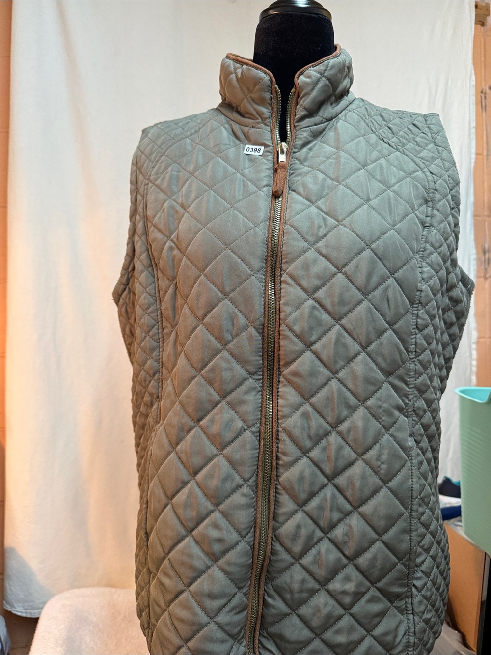 Northcrest Quilted Zip-Up Vest in Olive Green